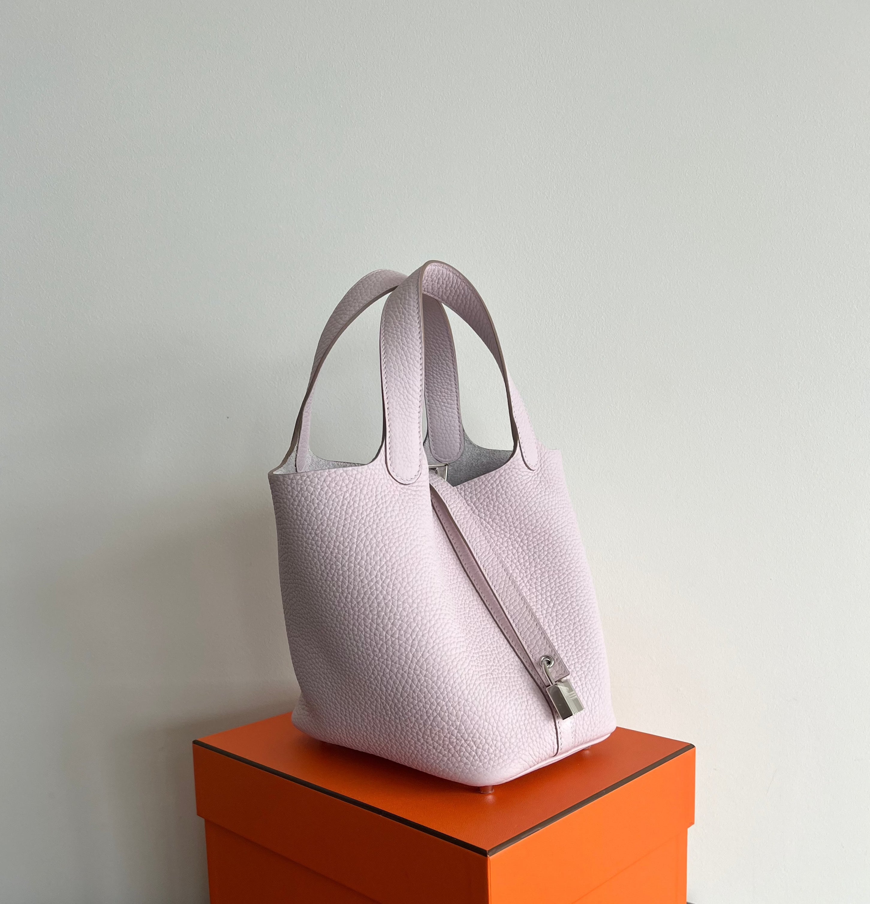 Hermès Picotin 18cm Mauve Pale PHW