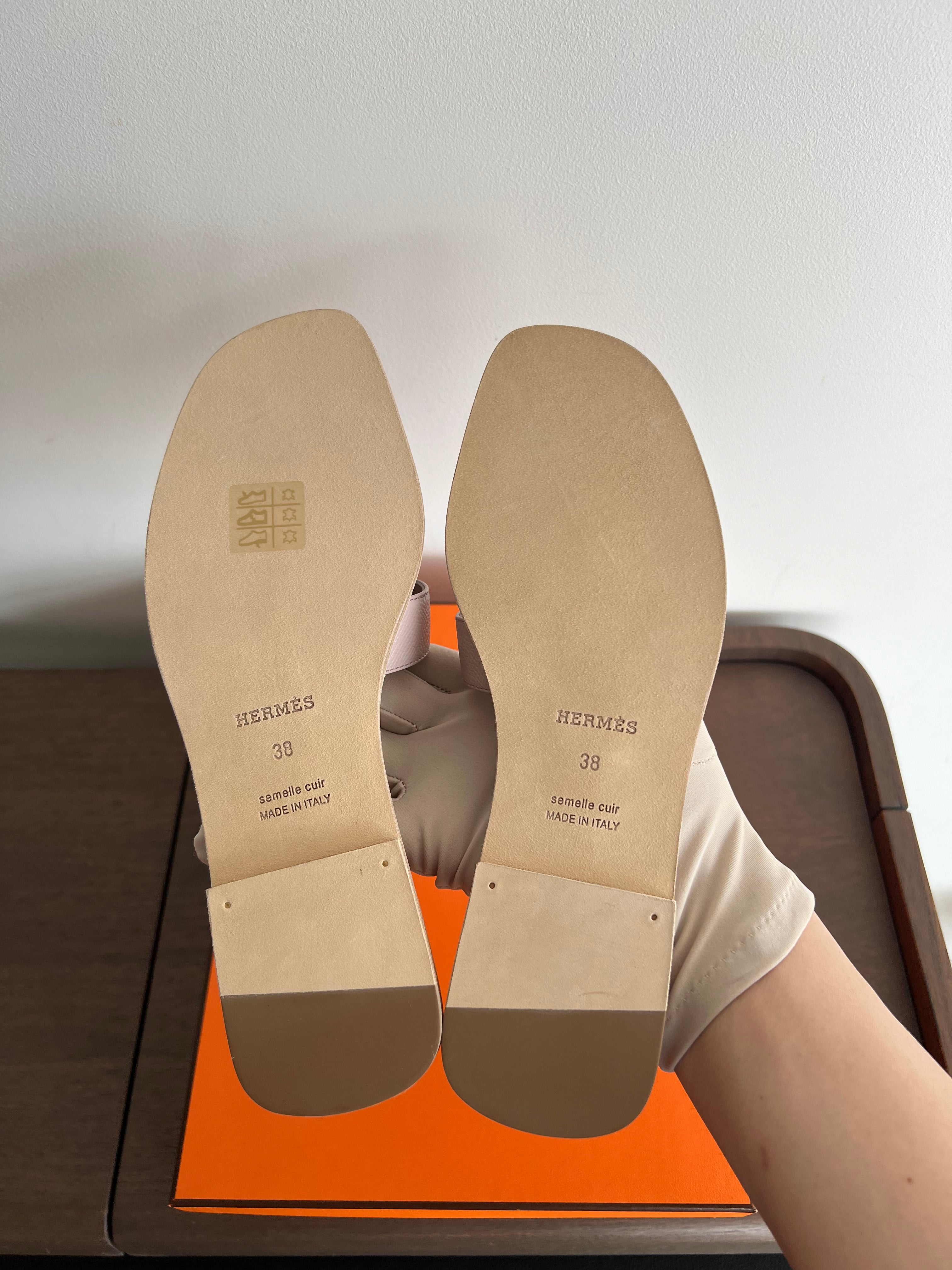 Hermès Oran Sandals (Rose Porcelaine)