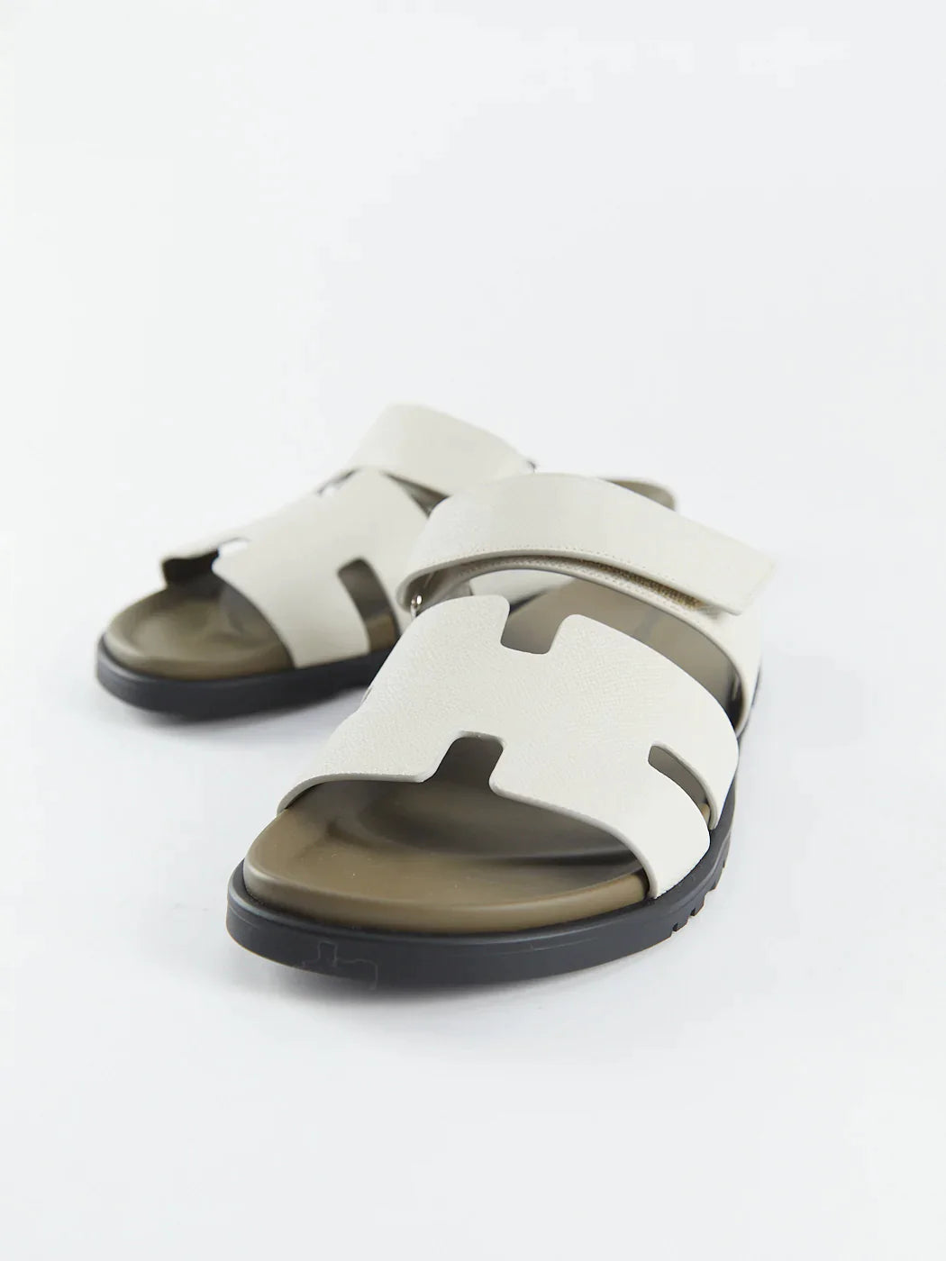 Hermès Chypre Sandals (Beige Glaise & Vert Toundra)