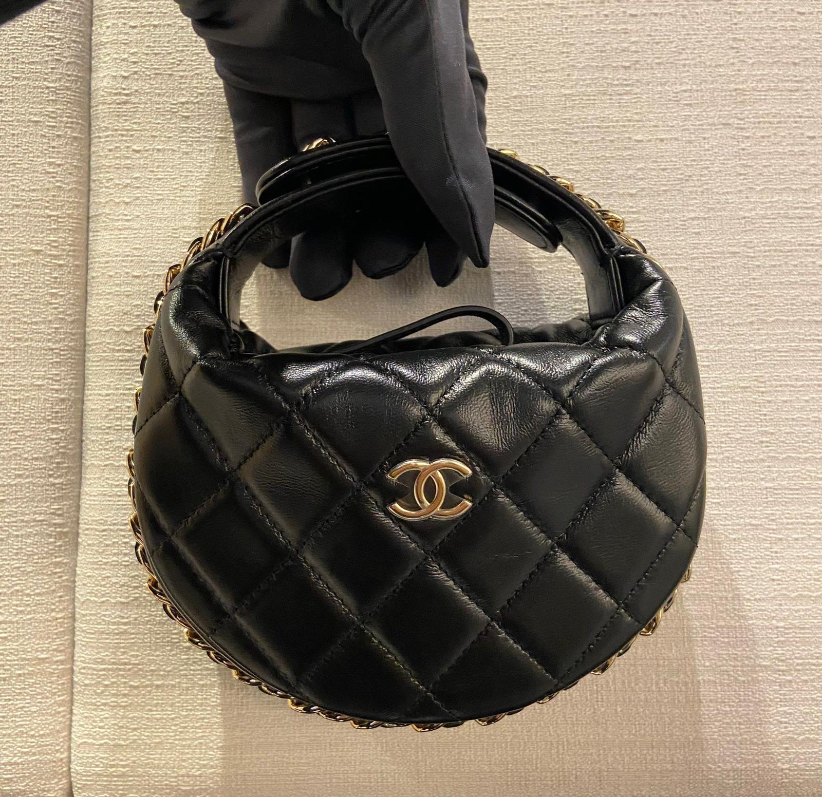 Chanel Pouch Lambskin GHW (Black)