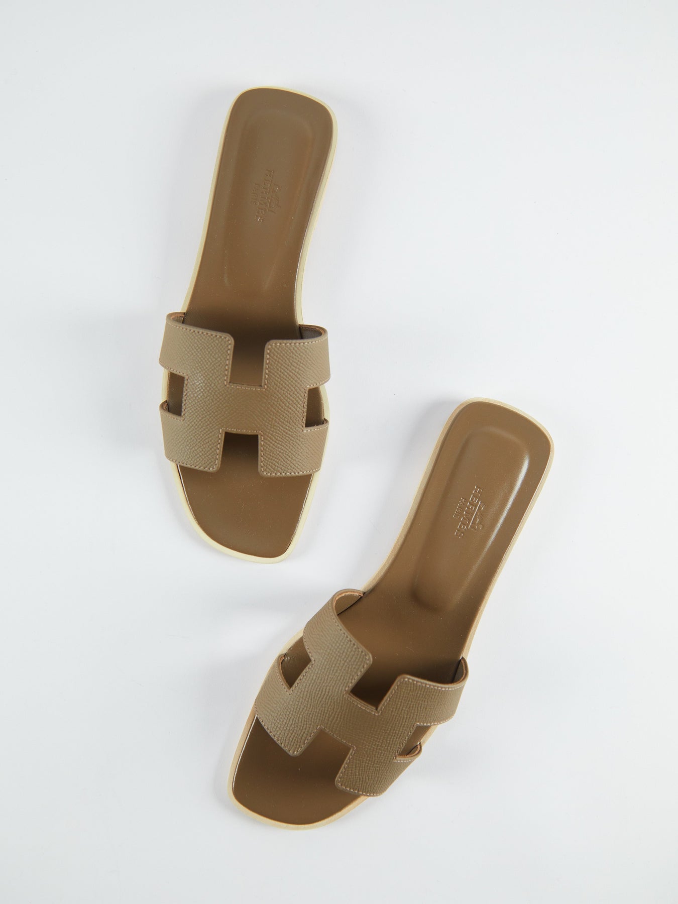 Hermès Oran Sandals (Etoupe)