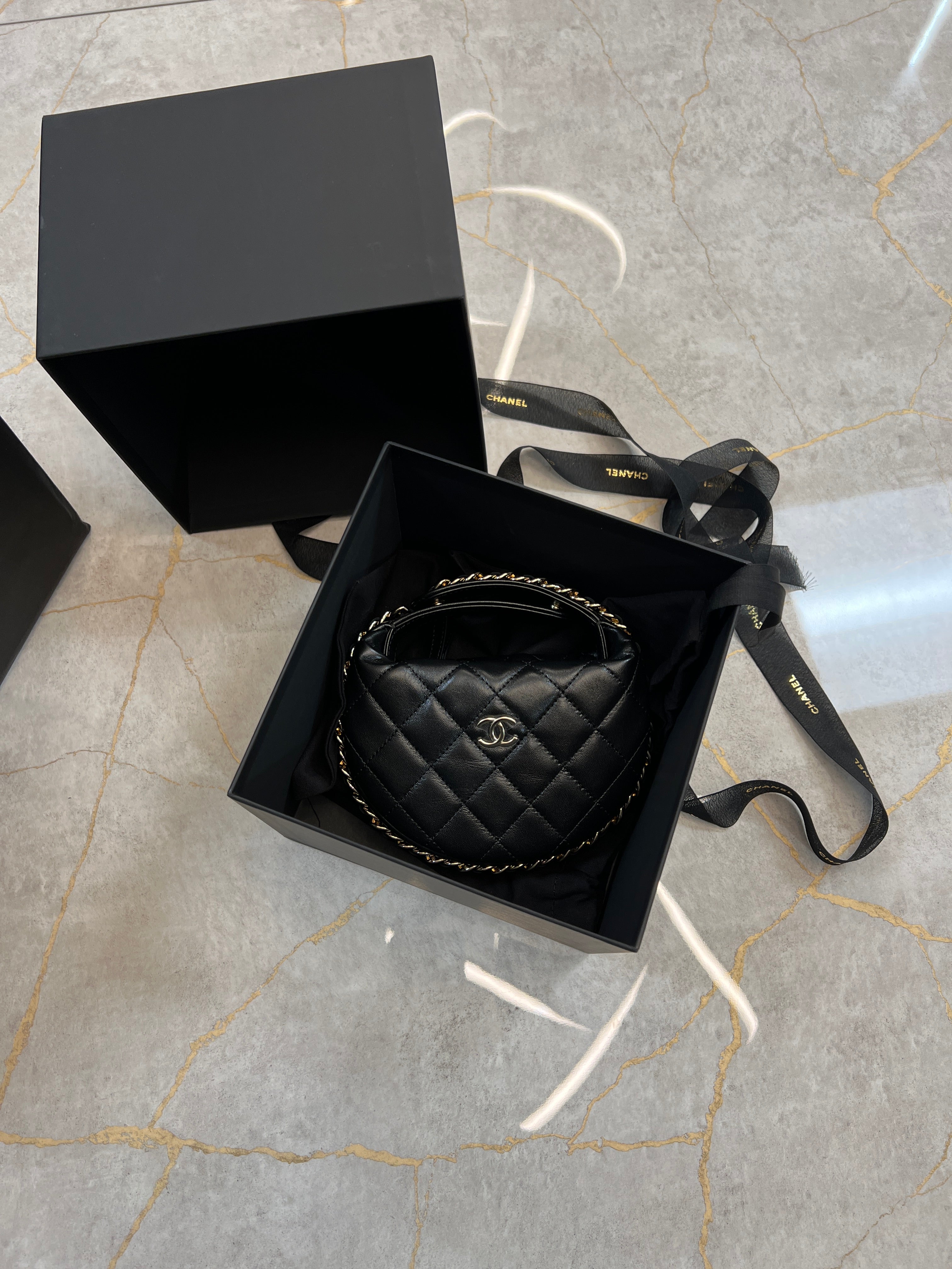 Chanel Pouch Lambskin GHW (Black)