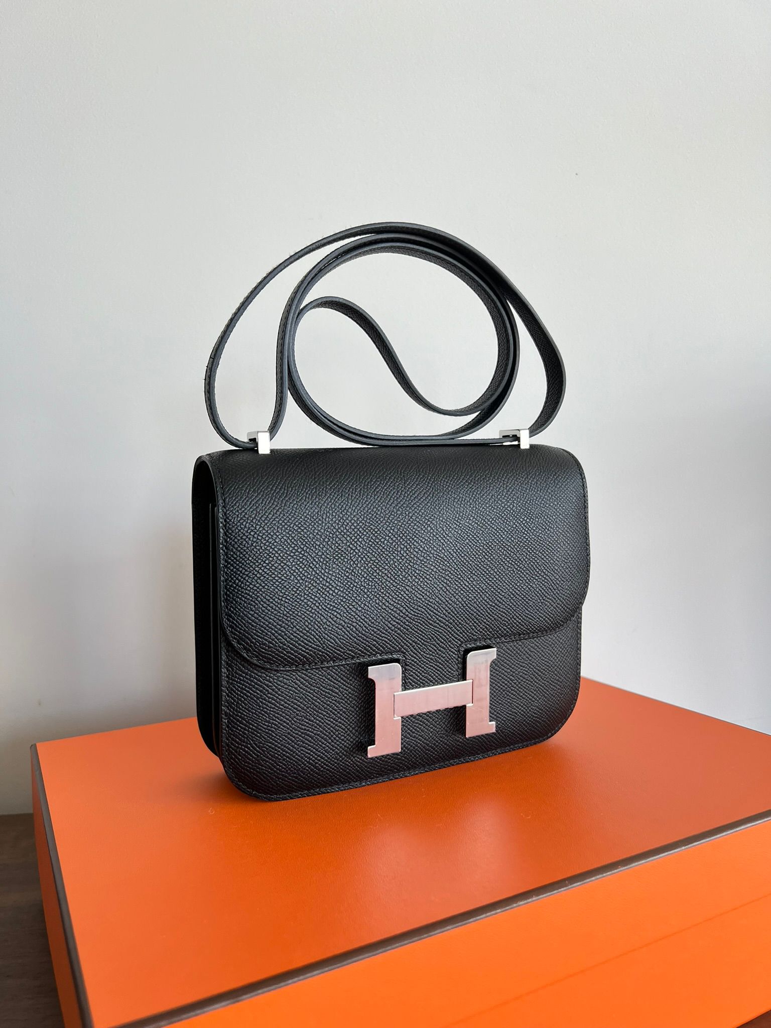 Hermès Constance 18 Black Epsom PHW