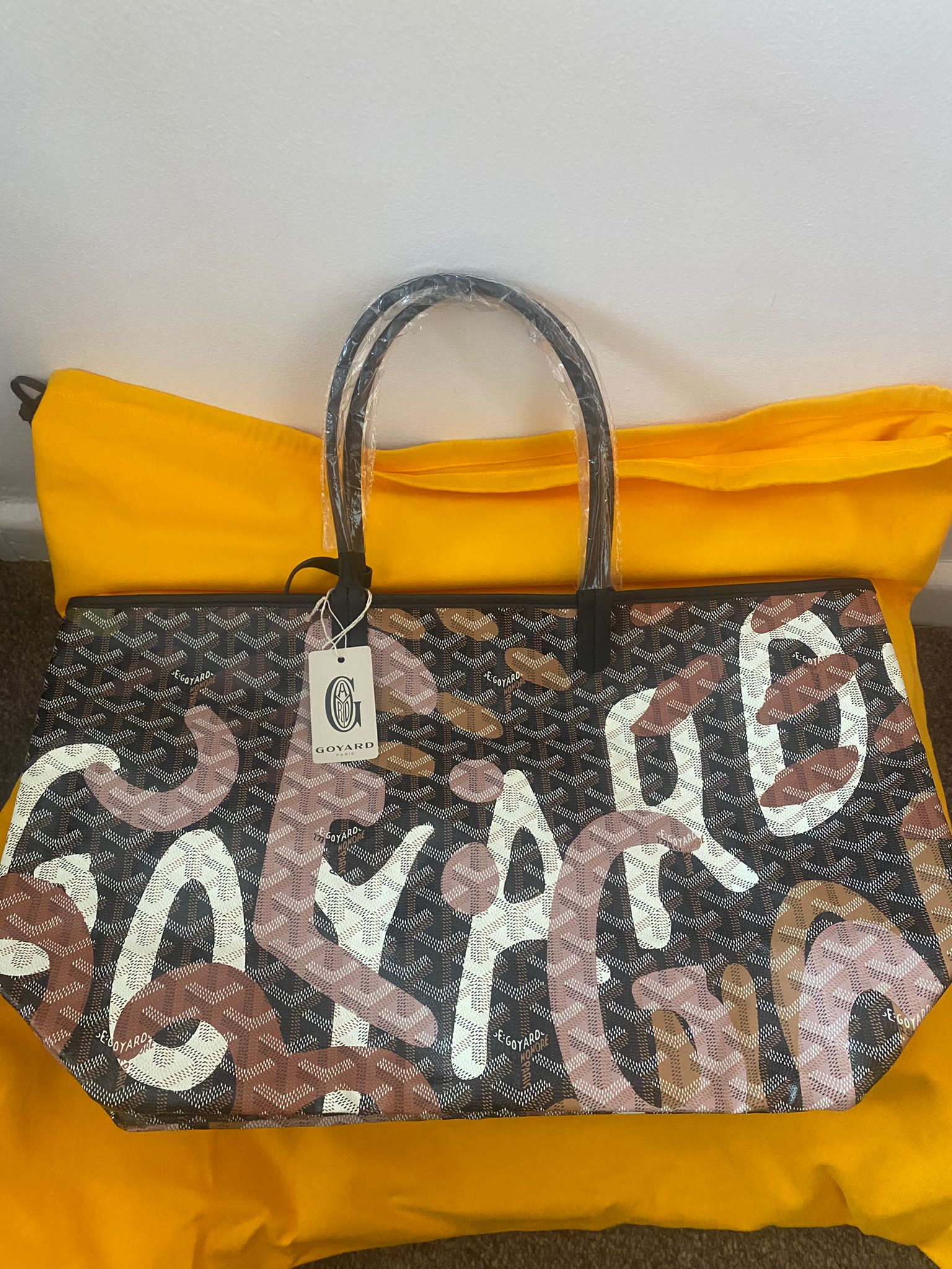 Goyard St Louis PM Tote Bag Lettres Camouflage (Black & Pink)